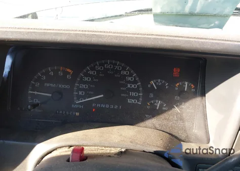 1999 Chevrolet Tahoe Ls z USA, uszkodzony, nr VIN 1GNEK13R0XR124055